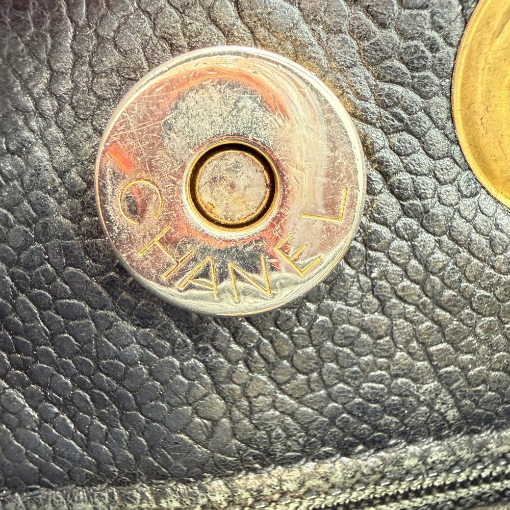 CHANEL Authentic Caviar Tote Bag - Picture 15 of 16